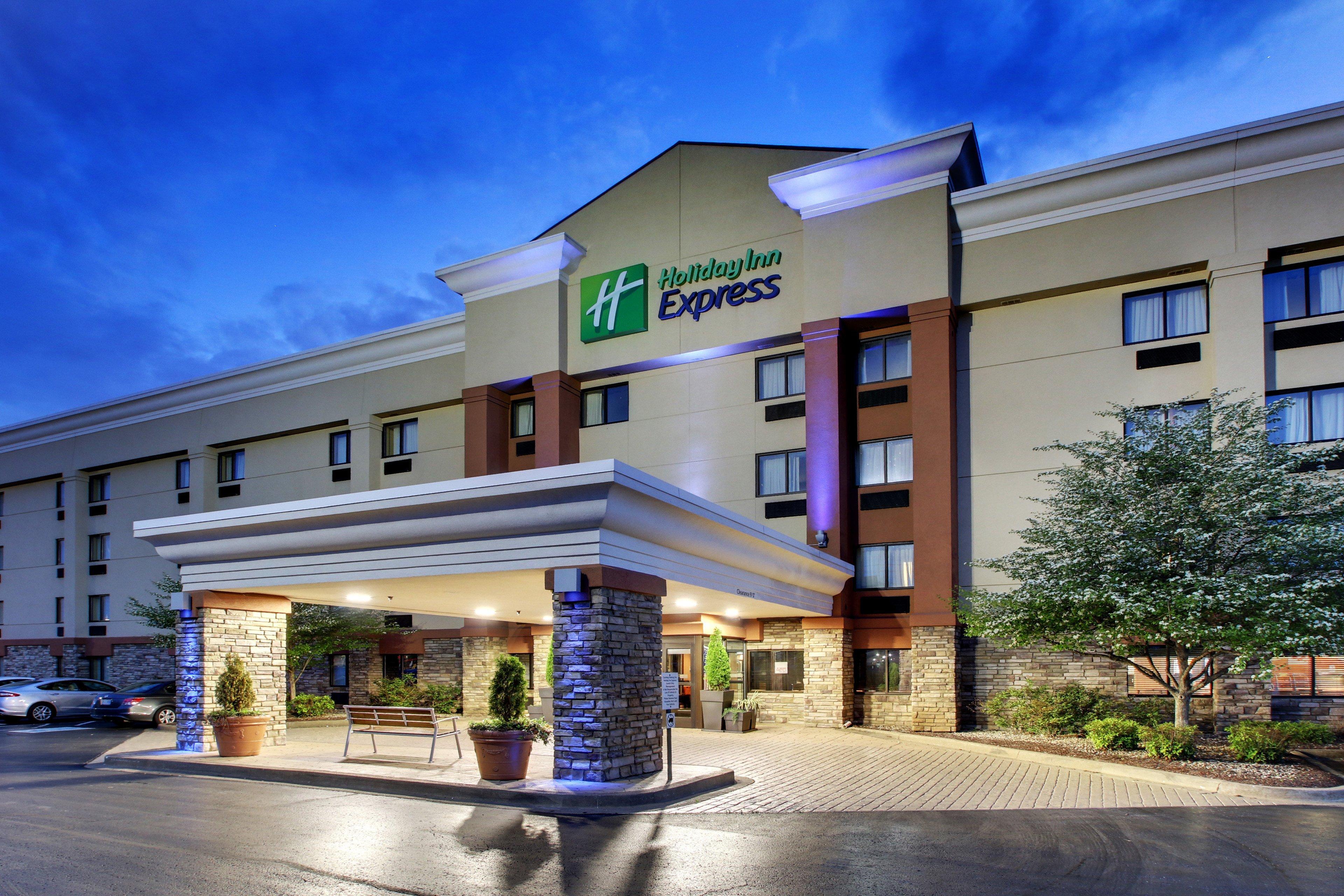 Holiday Inn Express Hotel Fort Campbell-Oak Grove By Ihg Buitenkant foto