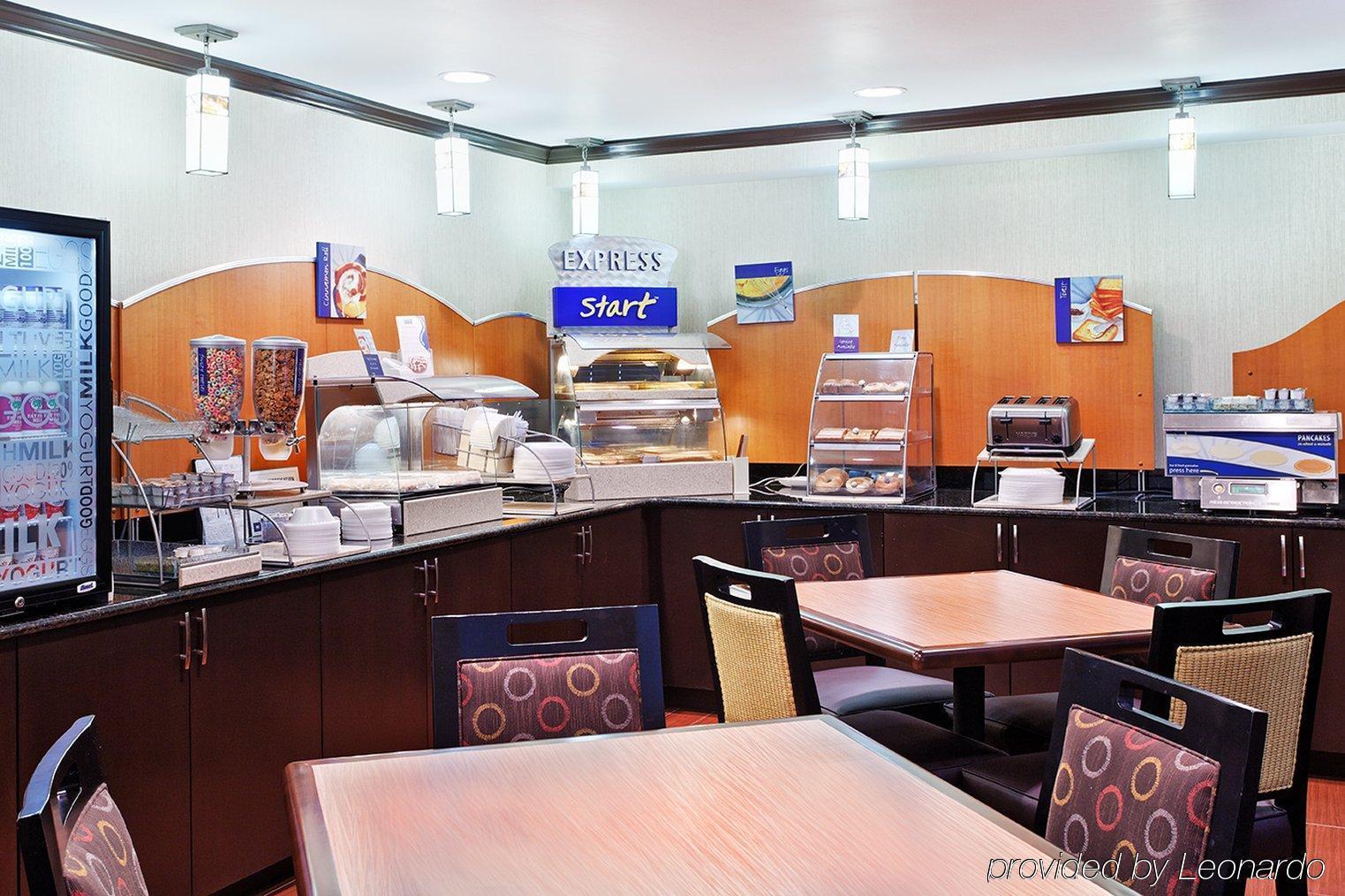 Holiday Inn Express Hotel Fort Campbell-Oak Grove By Ihg Buitenkant foto