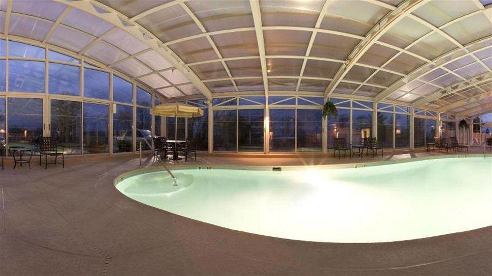 Holiday Inn Express Hotel Fort Campbell-Oak Grove By Ihg Buitenkant foto