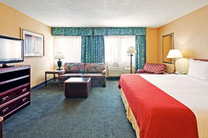 Holiday Inn Express Hotel Fort Campbell-Oak Grove By Ihg Kamer foto